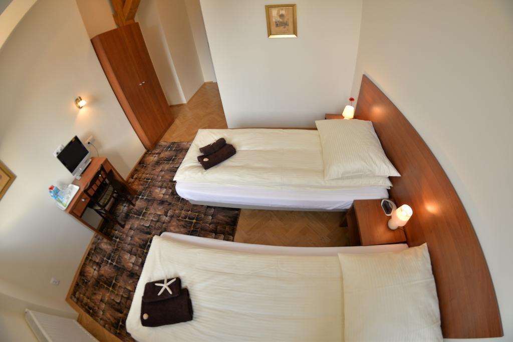 Royal Route 29 Comfort