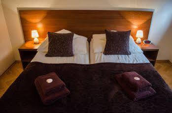Royal Route 29 Comfort Pensjonat